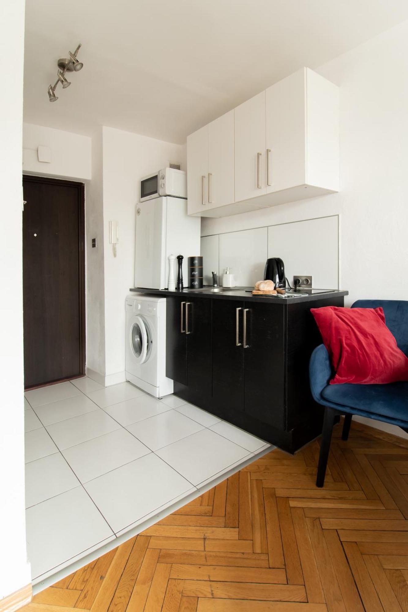 Piotrapartments - Bruna Green City Apartment Варшава Екстериор снимка