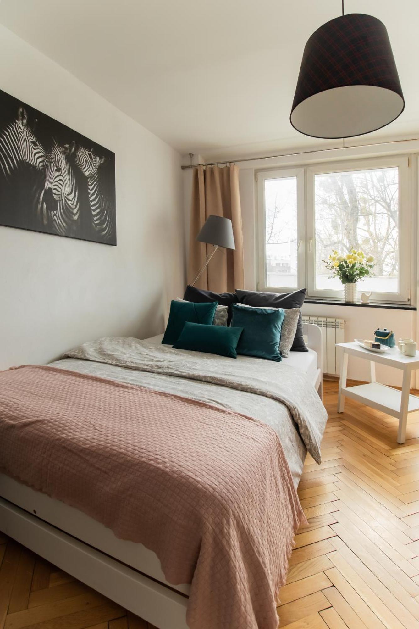 Piotrapartments - Bruna Green City Apartment Варшава Екстериор снимка